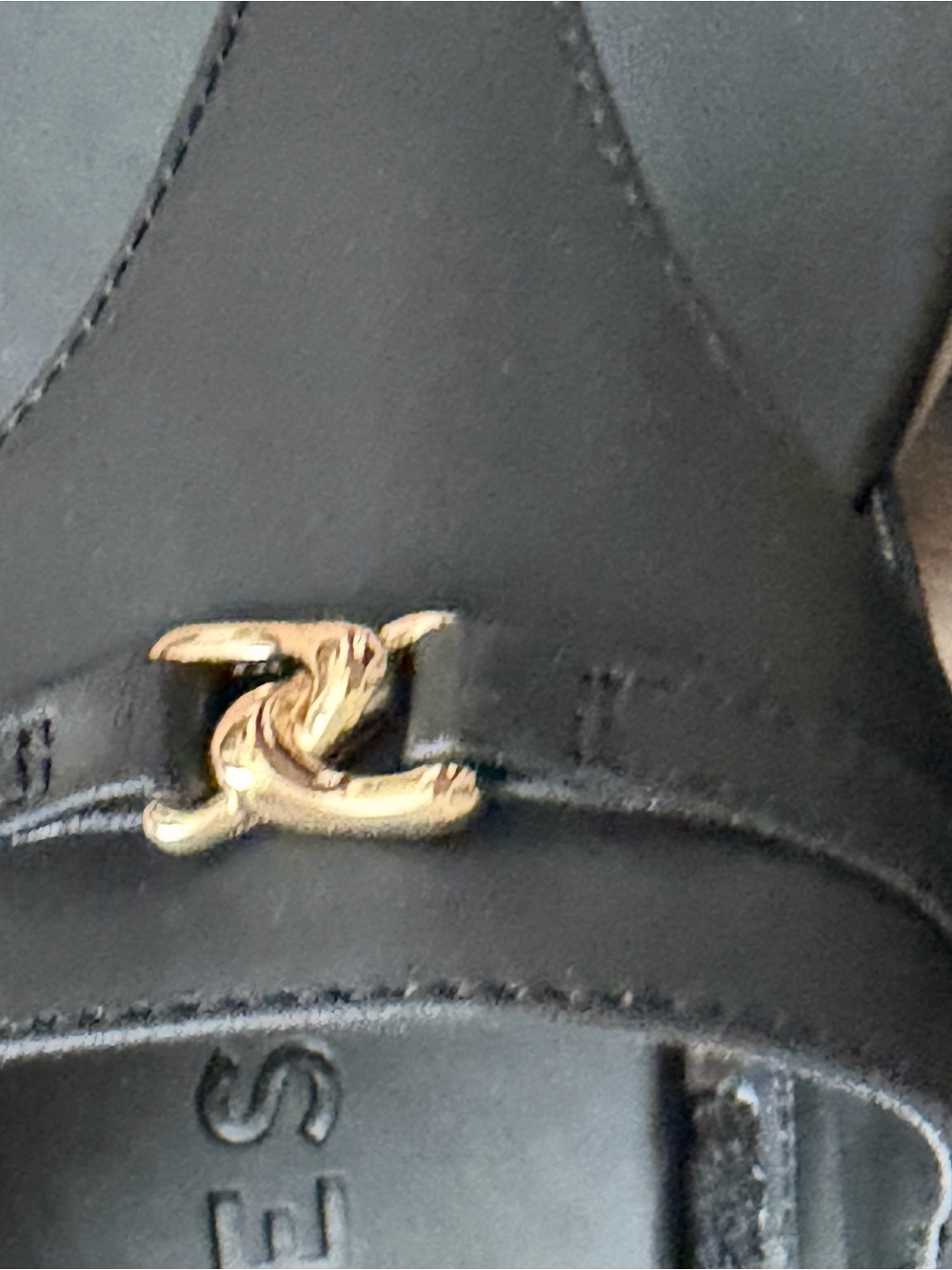 π NEW Aerosoles Size 11 Gemal Black Faux Leather Slingback Sandal Gold Hardware - Picture 10 of 15